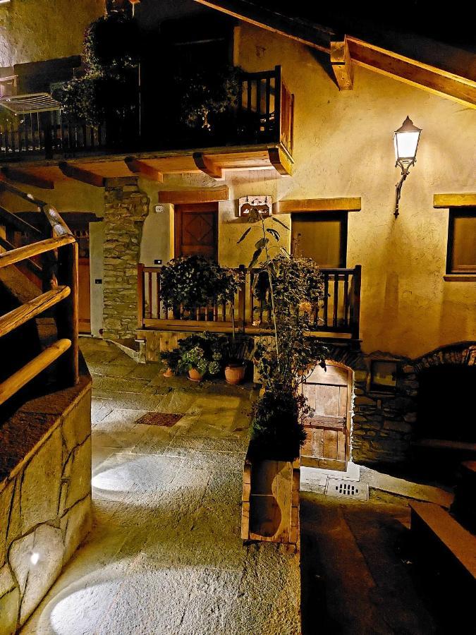 Appartamento Le Bourneau Aosta Ngoại thất bức ảnh