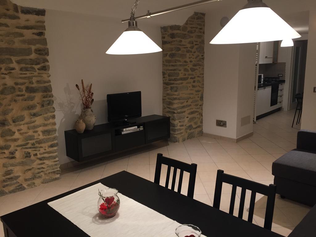 Appartamento Le Bourneau Aosta Ngoại thất bức ảnh
